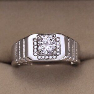 🍂  925 Silver Plated Round Shaped Cut CZ Fashionable Ring, FB16FA1101